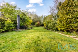 Photo 21- click for photo gallery